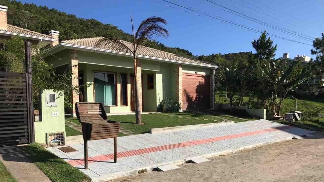 Casa à venda em Jardim Panorâmico, Garopaba/SC, bairro Jardim Panorâmico — foto do anúncio