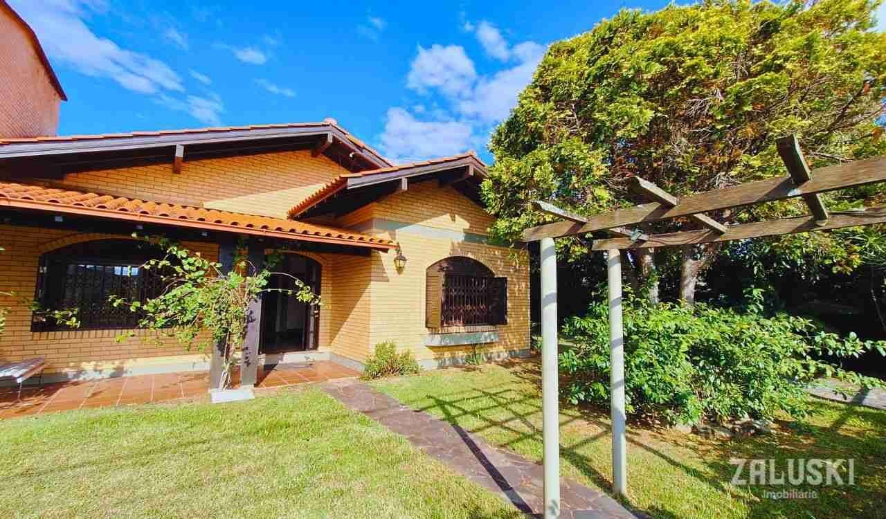 Casa à venda em Centro, Garopaba/SC, bairro Centro — foto do anúncio