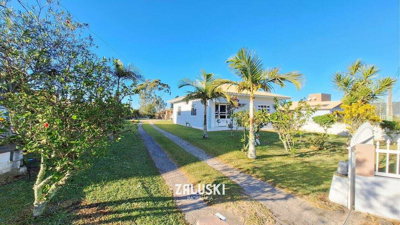 Casa à venda em Palhocinha, Garopaba/SC, bairro Palhocinha — foto do anúncio