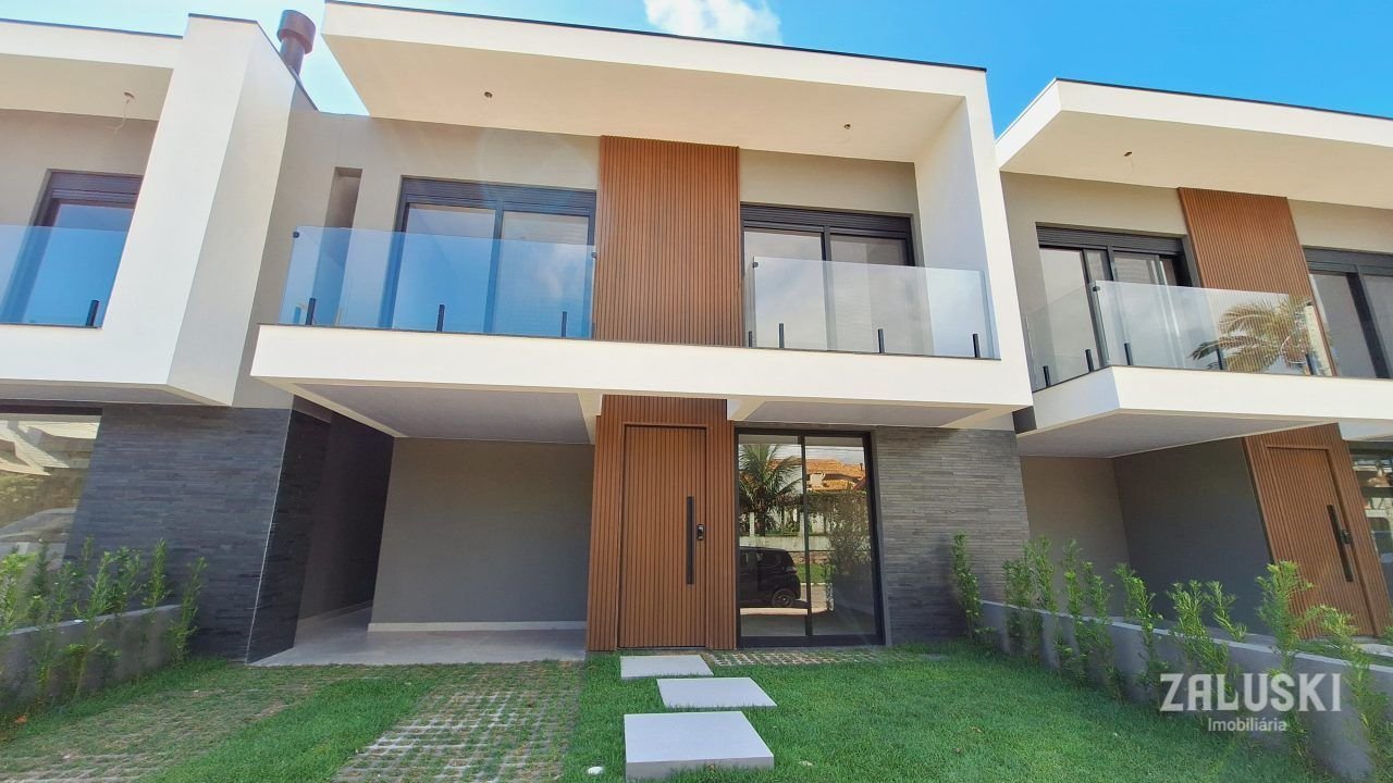 Casa à venda em Panorâmico, Garopaba/SC, bairro Panorâmico — foto do anúncio