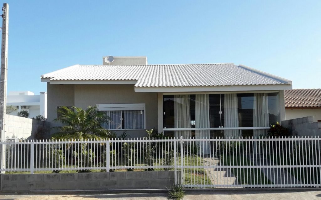Casa à venda em Ambrósio, Garopaba/SC, bairro Ambrósio — foto do anúncio