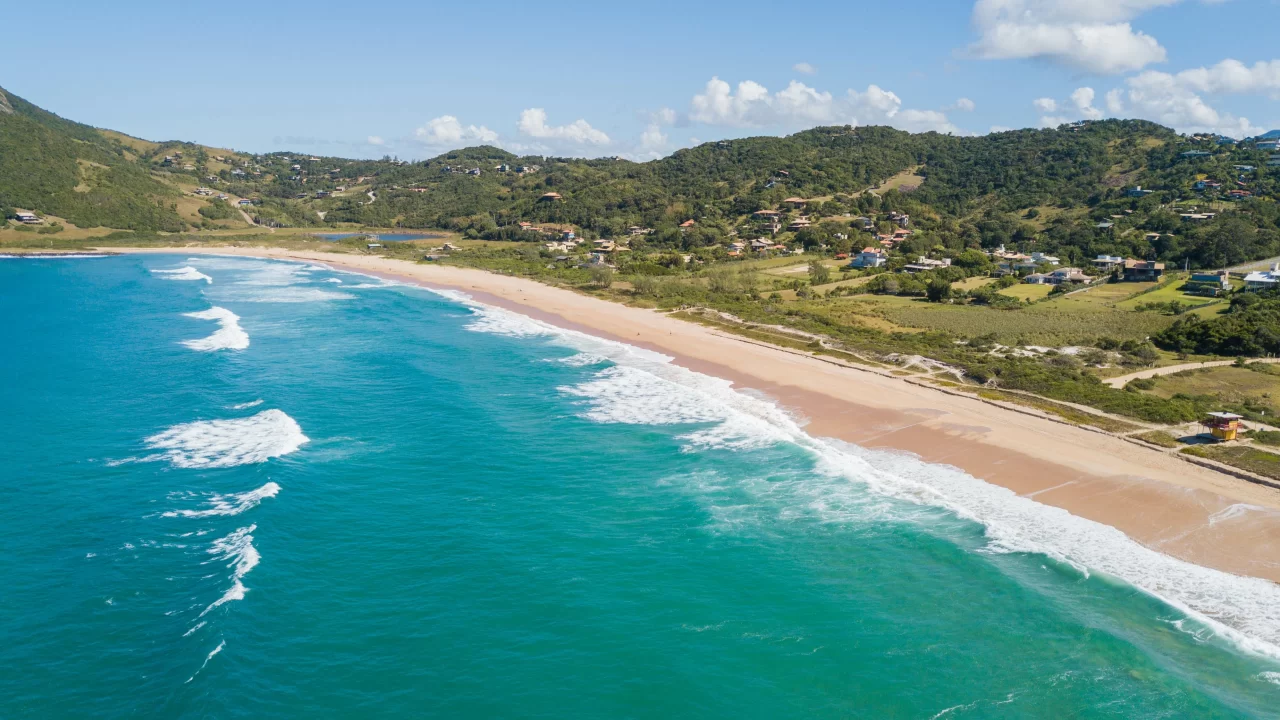 Terreno à venda em Praia do Silveira, Garopaba/SC, bairro Praia do Silveira — foto do anúncio