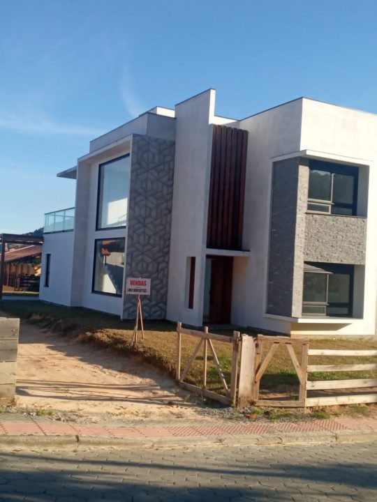 Casa à venda em Siriú, Garopaba/SC, bairro Siriú — foto do anúncio