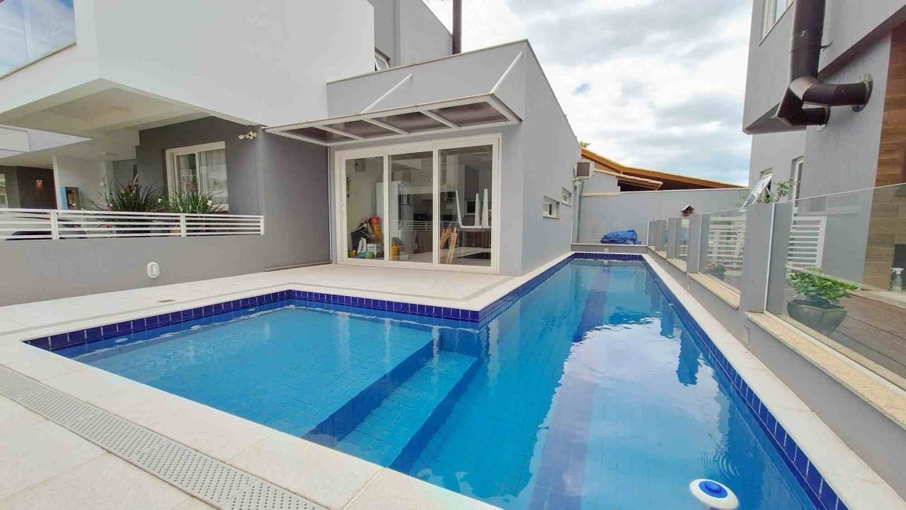 Casa à venda em Ferraz, Garopaba/SC, bairro Ferraz — foto do anúncio
