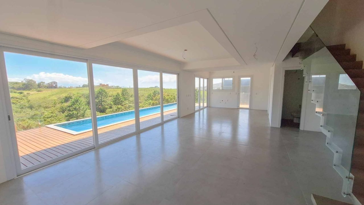 Apartamento à venda em Garopaba/SC — foto do anúncio