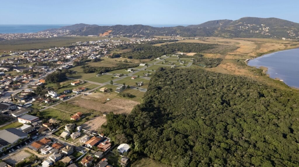 Terreno à venda em Areias da Palhocinha, Garopaba/SC, bairro Areias da Palhocinha — foto do anúncio